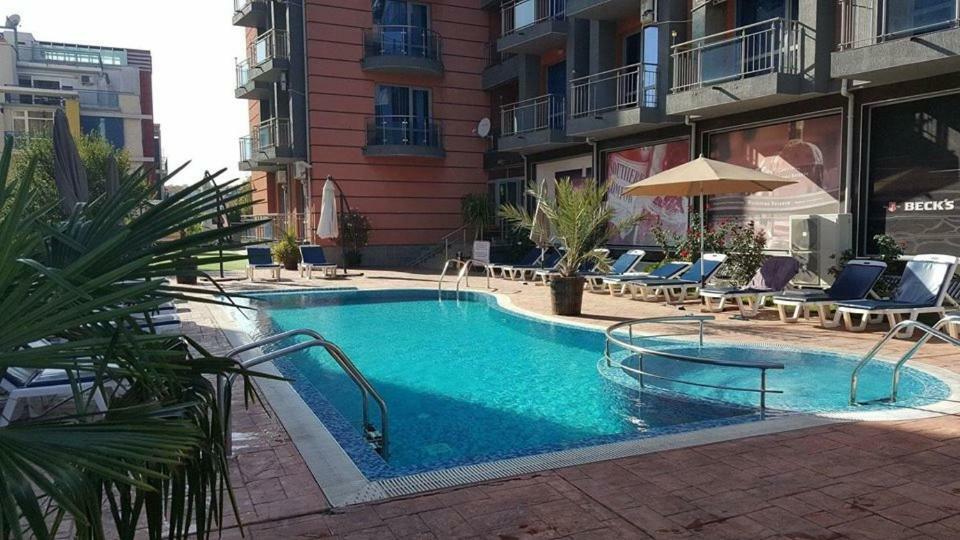 Апартамент Cacao Residence Pantai Sunny Luaran gambar