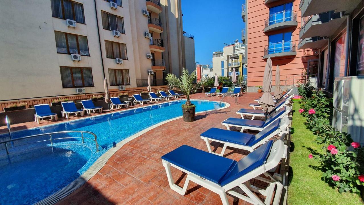 Апартамент Cacao Residence Pantai Sunny Luaran gambar